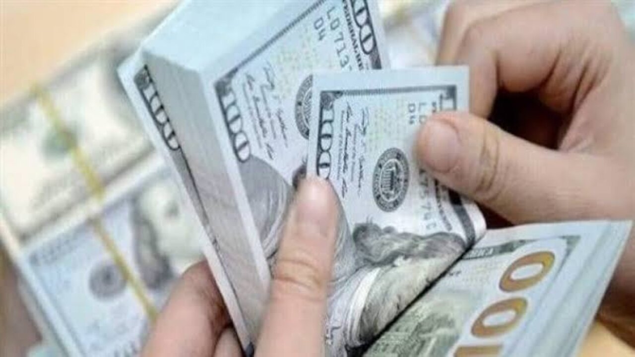 سعر الدولار أمام الجنيه اليوم الأحد يُفاجئ الجميع بداية التعاملات