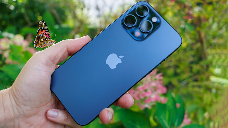 “هتنزل تشتريه حالا!” إليك الآن سعر ومواصفات هاتف iPhone 15 pro max وما هي عيوبه